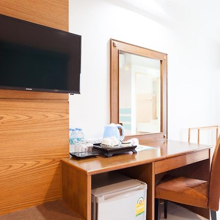 We Briza Hotel Chiangmai Chiang Mai Exterior photo