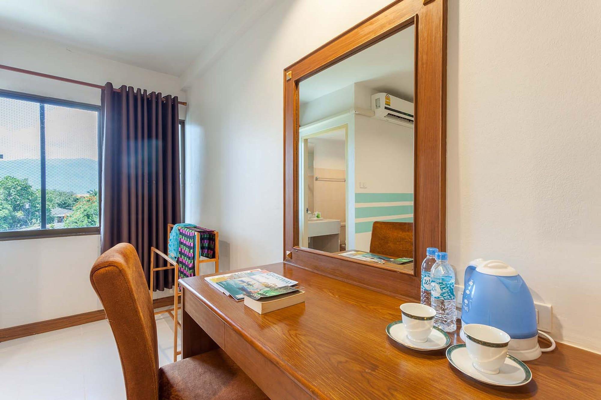 We Briza Hotel Chiangmai Chiang Mai Exterior photo
