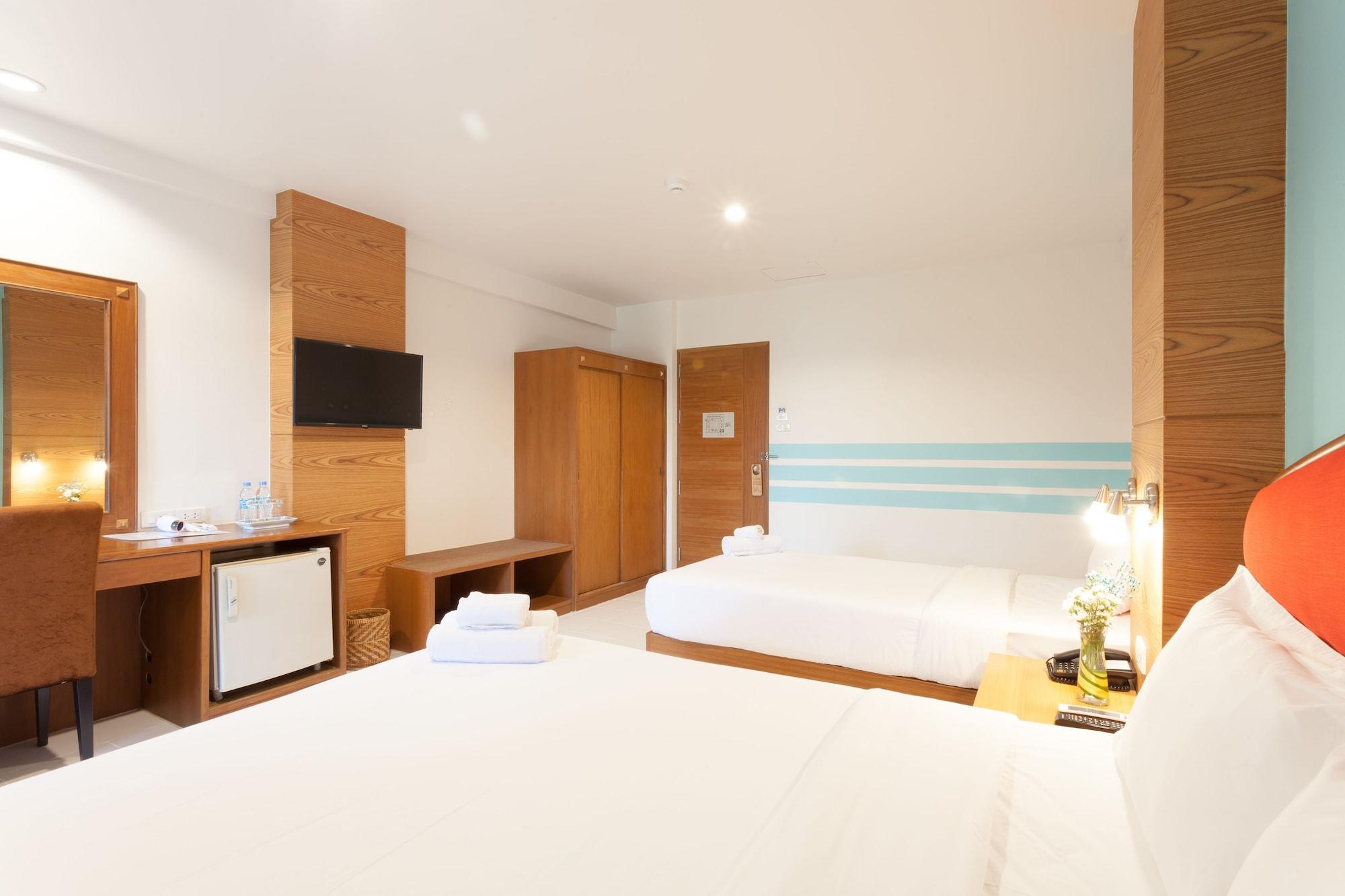 We Briza Hotel Chiangmai Chiang Mai Exterior photo